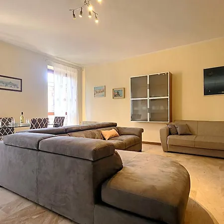 Maison Lucrezia דירה *